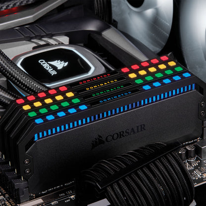 Dominator Platinum RGB-DDR4-32 GB: 4 x 8 GB-DIMM 288-PIN-ungepuffert