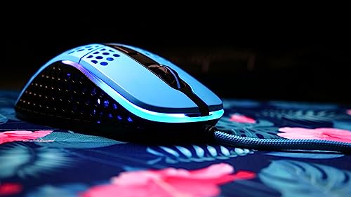 CHERRY XTRFY M4 RGB Gaming Maus - Für Rechtshänder. Optisch. Blau RGB-Beleuchtung